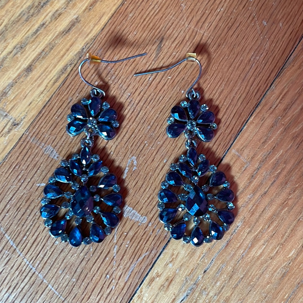 Charming Charlie Navy Blue Earrings